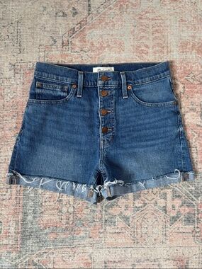 Madewell Button-Front High-Rise Denim Shorts in Medium Blue Size 27